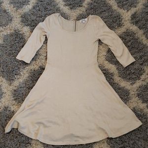 NWOT Size Medium Kings Road brand dress